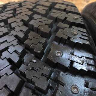NOKIAN HAKKAPELIITTA 1 225/70R16 16インチ スパイク 4本 バリ溝 