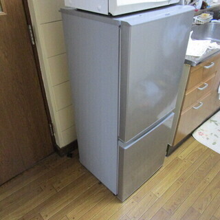 ２０１８年製　２ドア冷蔵庫