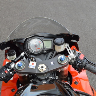 スズキ　GSX-R1000 K7 希少なオレンジ　カスタム多数　ノーマルパーツあり
