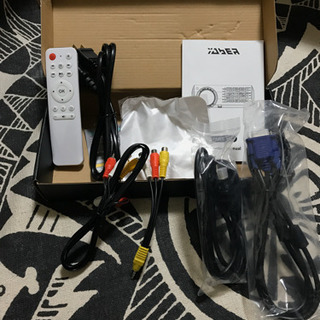 Yaber Y30 プロジェクター YABER Y30 LEDプロジェクター 本体 付属品