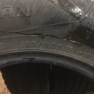 DUNLOP WINTER MAXX SV01 195/80R15 15インチ スタッドレス 4本 2018年製 バリ溝 ハイエース レジアスエース等　(VTD109) クレジットカード QR決済可能