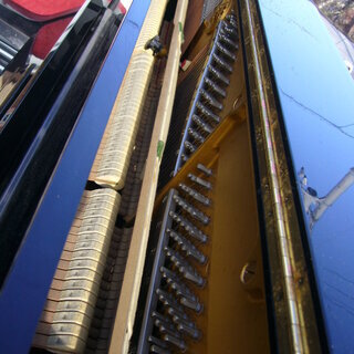 売約済です。ヤマハピアノＵＸ黒３本ペダル