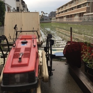田植え機(2条植え)