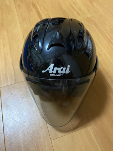ヘルメット　　　Arai