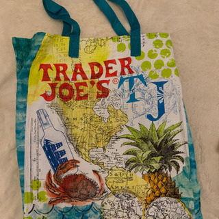 Trader Joe'sのバッグ