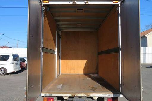 24年式トヨエース17万 2tアルミバントラック 新普通免許5t未満 2トン箱車 床板 横扉 ラッシング1段デュトロエルフキャンターの代替 リッチハート 狭山ヶ丘のその他の中古車 ジモティー