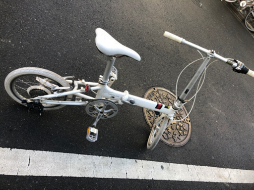 配達します。 girlの折りたたみ自転車16インチ