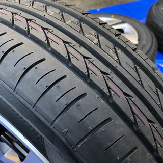 【ほぼ未使用】新型フリード純正ホイール&タイヤセット 185/65R/15 数Kmのみ　ナット付き