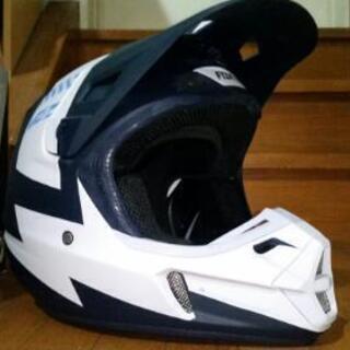 最終値下げ！fox v2 master フォックス オフロード ヘルメット Lサイズ