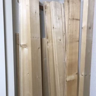 DIY 穴あきボード/有孔ボード/2x4木材