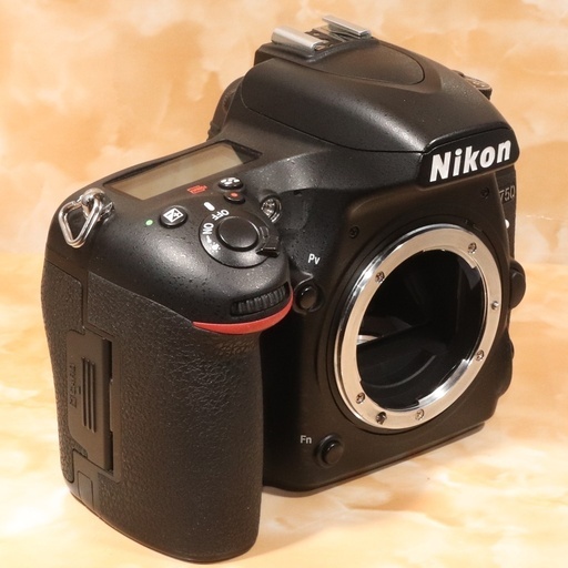 ★極上美品★ニコン Nikon D750 ボディ