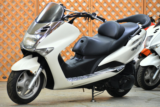 ☆マジェスティ125＊6652km＊タイヤ前後新品＊MACMRDマフラー＊バーハン化＊WAKO’Sオイル交換☆下取り全国配送も可能です☆彡 ☆マジェスティ125＊6652km＊タイヤ前後新品＊MACMRDマフラー