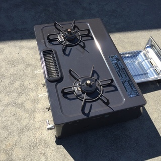 パロマガステーブル売りります。