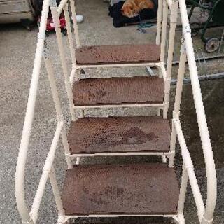 中古品 5段階段お売りします。値下げしました❗ 【公式通販】