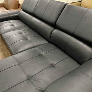 革製カウチソファー！ネット価格20万円ガチ！週末特価39800円でいきます！完品ほぼ新品！取り置きはしません。来て無かったらすいません！