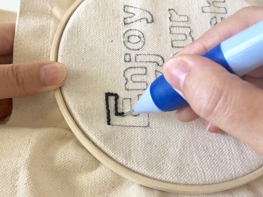 はじめてのパンチニードル刺繍でオリジナルロゴバッグを作ろう ニードルパンチ フリーステッチング L A Vida 相模大野のものづくりの生徒募集 教室 スクールの広告掲示板 ジモティー はじめてのパンチニードル刺繍でオリジナルロゴバッグを作ろう ニードルパンチ フリーステッチング L A Vida 相模大野のものづくりの生徒募集 教室 スクールの広告掲示板 ジモティー