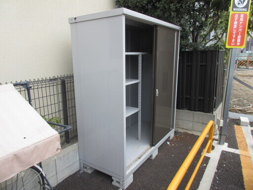 【商談中】イナバ 物置 MJX-177E　中古 約2年前購入　現状渡し 引取のみ　高さ：約190cm×横巾：約175cm×奥行：約76cm