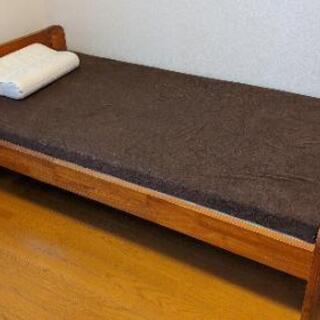 シングルベッド ☆高反発マット、枕付けられます