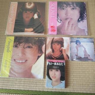 松田聖子のレコードと本セット