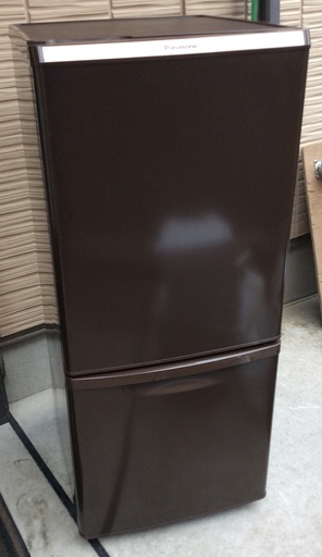 超格安一点 【RKGRE-258】特価!Panasonic/138L 2ドア冷凍冷蔵庫/NR-B147W-T/ブラウン/中古品/2015年製/当社より近隣無料配達! 冷蔵庫