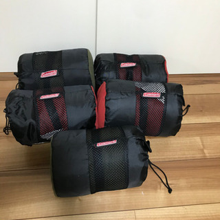 スノーピークとコールマンのシュラフ