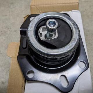 WESTER クライスラーPTクルーザー用エンジンマウント　センター