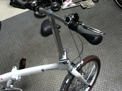 ストライダ風 B・CON triangolo（ ビーコン トリアンゴロ ）16インチ