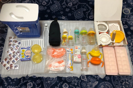 ミルトン、哺乳瓶、離乳食セット他