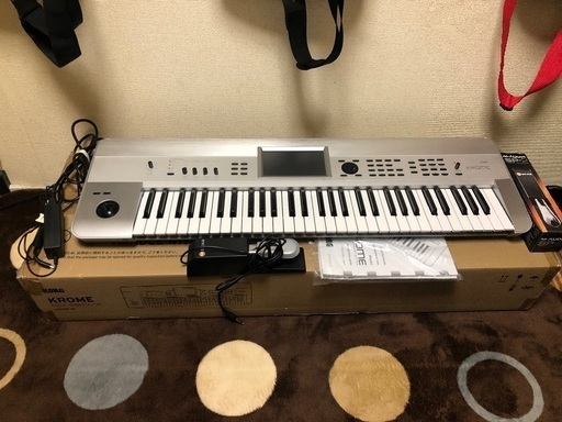 korg krome61 ペダル、スタンド付き シンセサイザー キーボード