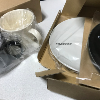 【非売品】スターバックス お皿＆カップ 白黒2セット！！