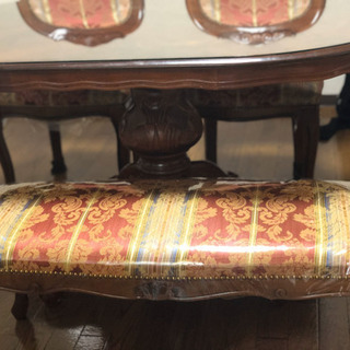 イタリア製　ダイニングテーブル(50%割引き)