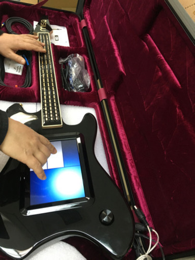 日本取り扱いなし Misa Digital Instruments tri-bass black ギター型 MIDIコントローラ