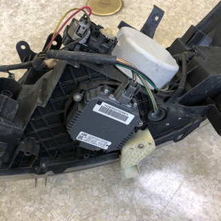 セレナベッドライト右側