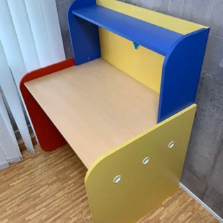トルコ 輸入 学習デスクの画像