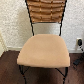 アイアンの椅子