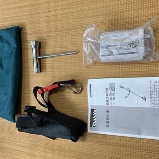 【値下げしました！】【新品/未使用】マキタ　充電式草刈り機　ＭUR142UD　本体のみ(バッテリー・充電器なし)　販売証明書有ります