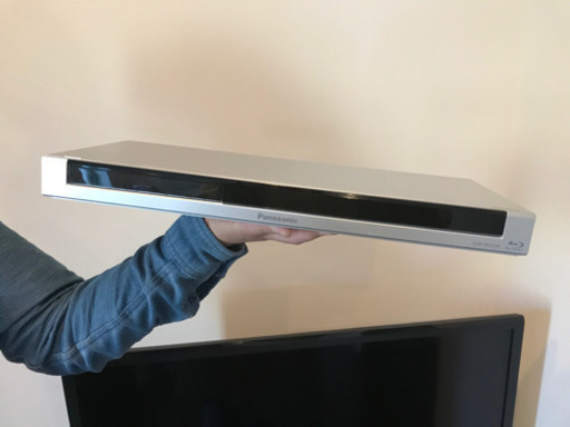 40型テレビ＊ブルーレイレコーダー＊伸縮可能テレビ台　セットで‼️ 40型テレビ＊ブルーレイレコーダー＊伸縮可能テレビ台 セットで‼️