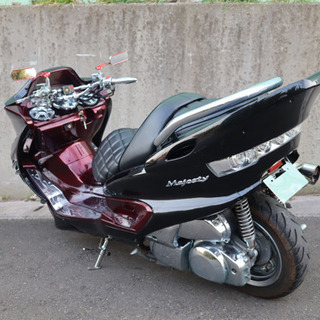 【YAMAHA マジェスティ】人気カラーの組み合わせ！！前後メッキホイール！！