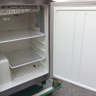 中古 2007年製 コールドテーブル 業務用 冷蔵庫 幅60 奥行45 高さ81 （