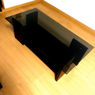 ブラックガラステーブル