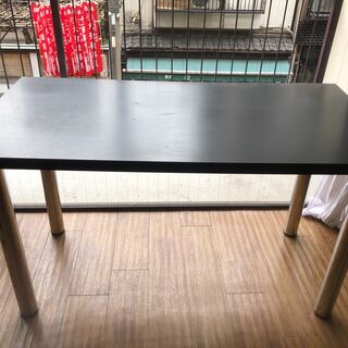 テーブル（黒）×1台：使用感あり。引き取りに来られる方におゆずり...
