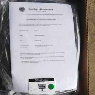 新品ハイラックスサーフ、トヨタ純正トノカバー