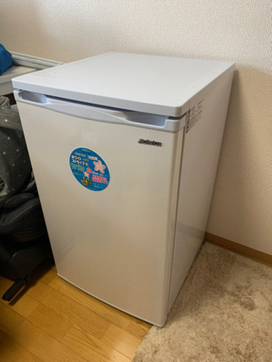 冷凍庫　前開き　引き出しタイプ　100l