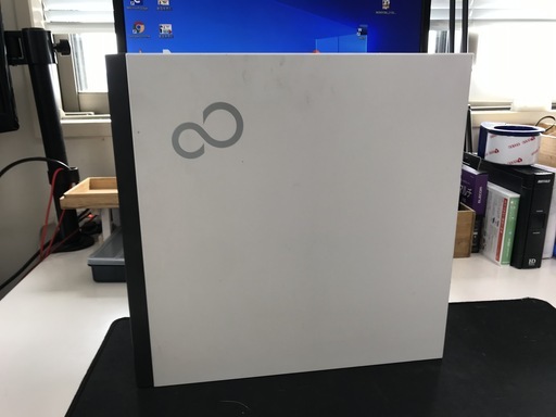 富士通 / FMV：D5270/：SSD 240GB：メモリ ：4GB