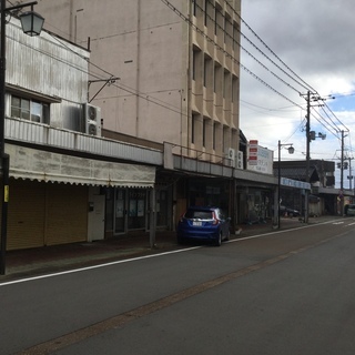 古家つき土地です。月額15000円で賃貸中