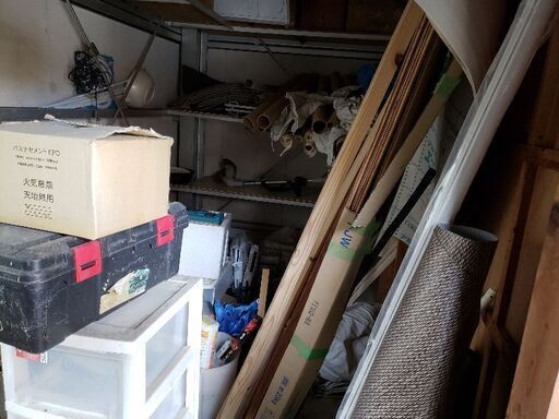 取り引き中】内装の材料、工具、クロス、床材など3日以内