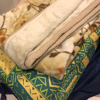 敷布団、毛布のセット