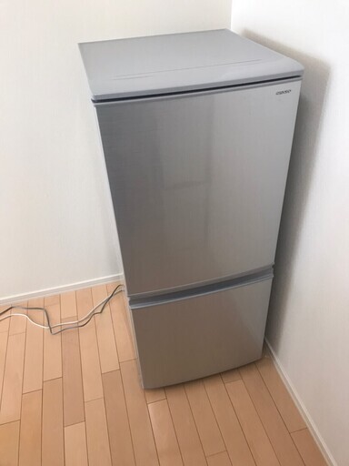 美品　SJ-D14D-S　シャープ　ノンフロン冷凍冷蔵庫　2018年製 137L　SHARP