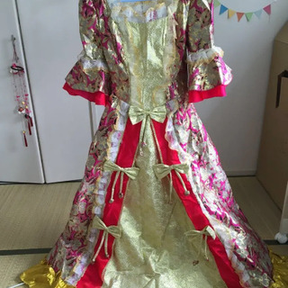 中世ヨーロッパ風ドレス