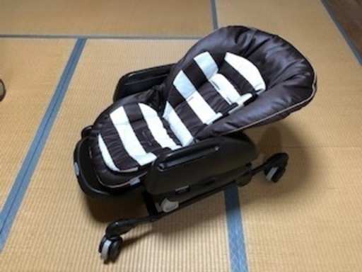 コンビ　電動バウンサー　ネムリラ4キャス　AT　中古　引取限定